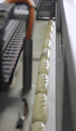 Автоматизированная линия для производства батона и хлеба 22 т. /23 часа